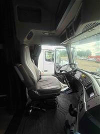2021 Volvo VNL