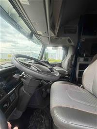 2021 Volvo VNL