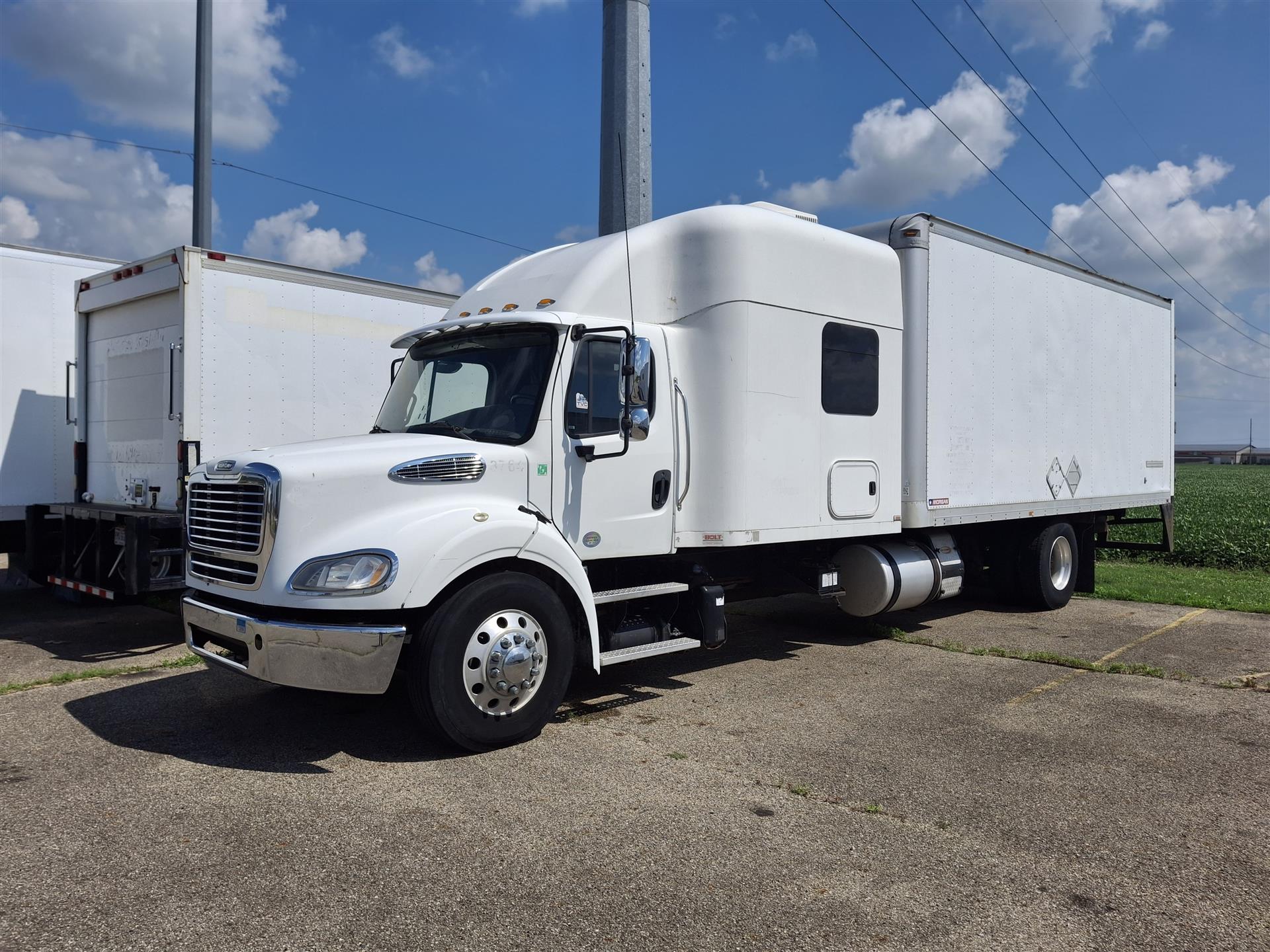 2015 Freightliner BUSINESS CLASS M2 112