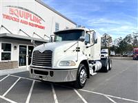 2018 Mack CXU 613 MID ROOF SLEEPER