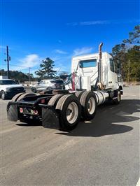 2012 Volvo VNL