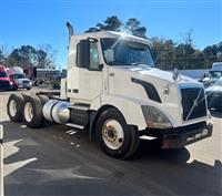 2012 Volvo VNL