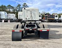 2017 Mack CXU 613 MID ROOF SLEEPER