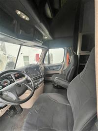 2018 Freightliner Cascadia 125