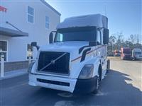 2014 Volvo VNL670