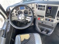 2012 Mack CXU613 DAY CAB