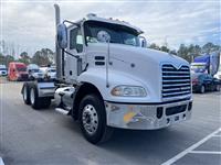 2012 Mack CXU613 DAY CAB