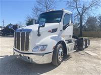 2018 Peterbilt 579 DAYCAB AUTOMATIC