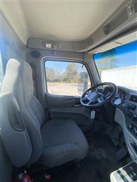 2018 Peterbilt 579 DAYCAB AUTOMATIC