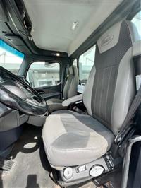 2016 Peterbilt 579 DAYCAB AUTOMATIC