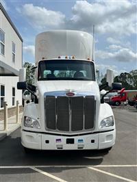 2016 Peterbilt 579 DAYCAB AUTOMATIC