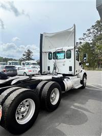 2016 Peterbilt 579 DAYCAB AUTOMATIC