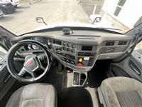 2016 Peterbilt 579 DAYCAB AUTOMATIC