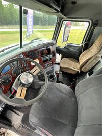 2014 Mack CXU613 DAY CAB