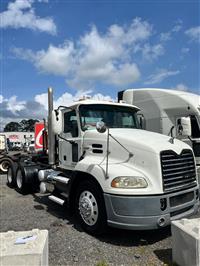 2014 Mack CXU613 DAY CAB