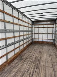 2019 Freightliner M2 BOX TRUCK