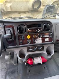 2019 Freightliner M2 BOX TRUCK