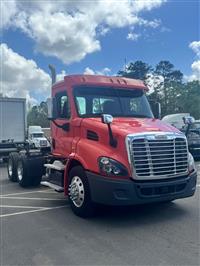 2019 Freightliner Cascadia 113