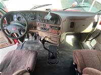 2012 Peterbilt 587