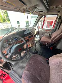 2012 Peterbilt 587