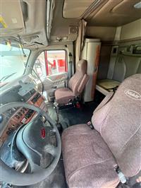 2012 Peterbilt 587