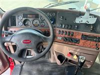 2012 Peterbilt 587
