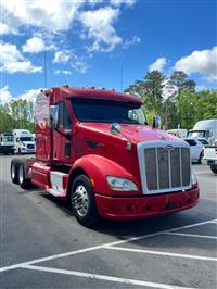 2012 Peterbilt 587