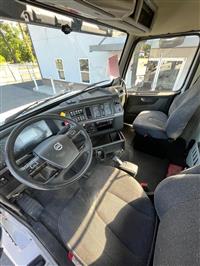 2020 Volvo VNL
