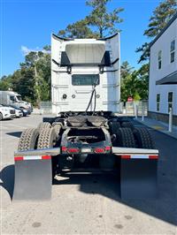 2020 Volvo VNL