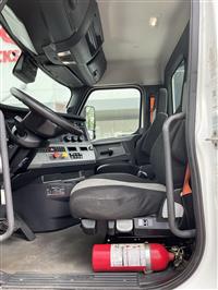 2021 Freightliner CASCADIA 126 DAY CAB 