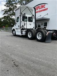 2021 Freightliner CASCADIA 126 DAY CAB 