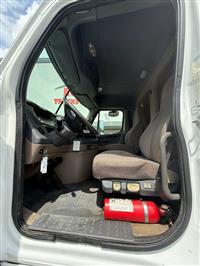 2013 Freightliner DC113
