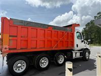 2013 Freightliner DC113