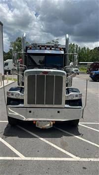 2019 Peterbilt 389