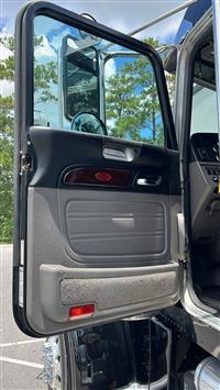 2019 Peterbilt 389