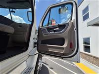 2018 Freightliner Cascadia 125