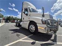 2018 Freightliner Cascadia 125