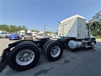 2018 Mack CXU 613 MID ROOF SLEEPER