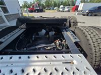 2018 Mack CXU 613 MID ROOF SLEEPER