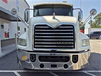 2018 Mack CXU 613 MID ROOF SLEEPER