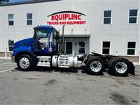 2016 Mack CXU613 DAY CAB