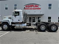 2008 Mack Pinnacle
