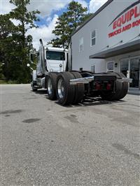 2008 Mack Pinnacle