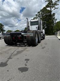 2008 Mack Pinnacle