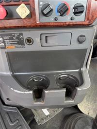 2008 Mack Pinnacle