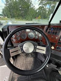 2008 Mack Pinnacle