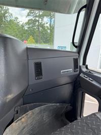2008 Mack Pinnacle