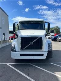 2017 Volvo VNL