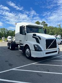 2017 Volvo VNL
