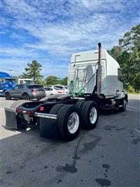 2017 Volvo VNL